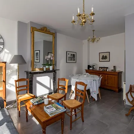 Chambre d'Hôtes Les Clés des Places-2